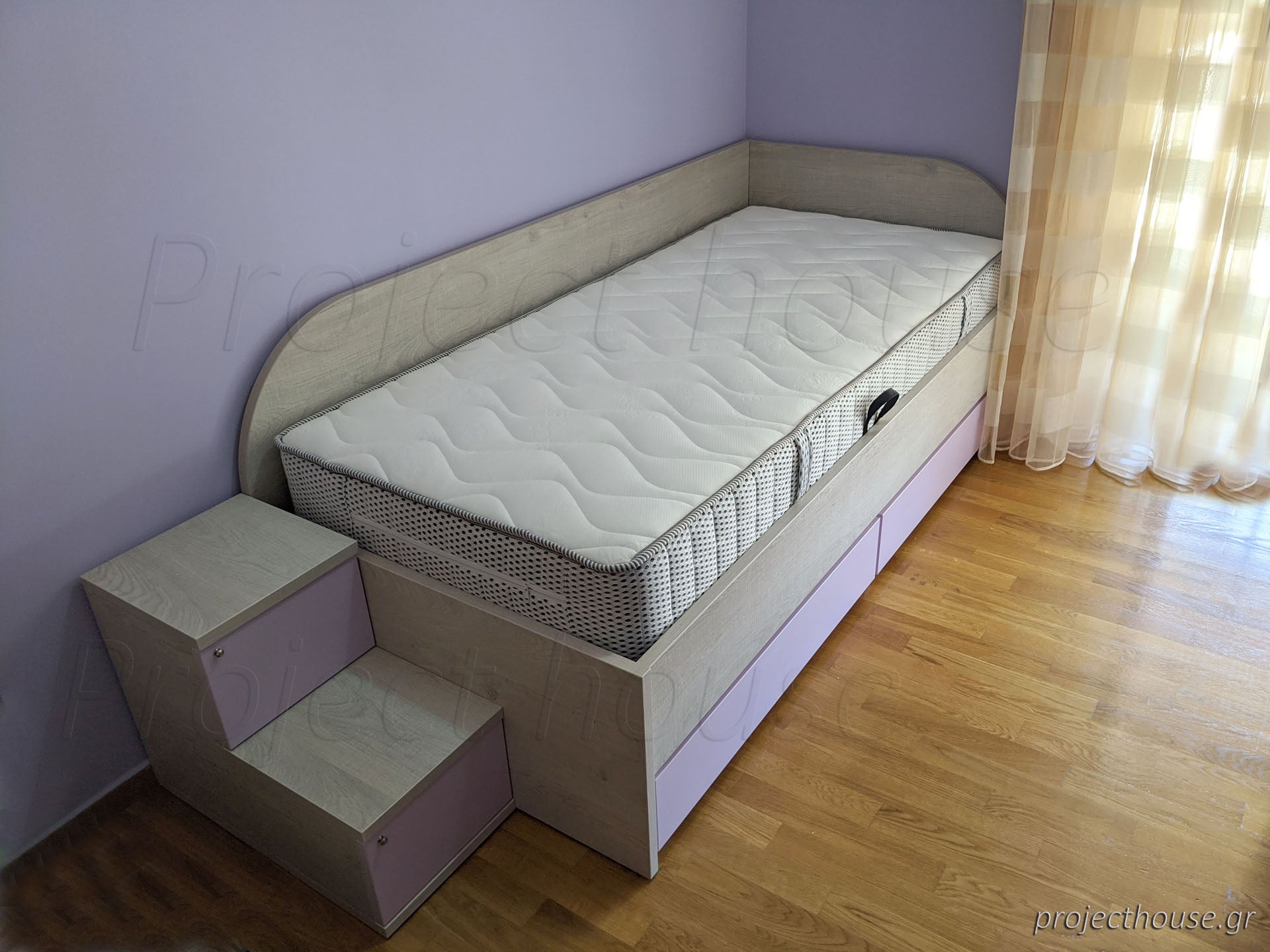 Κρεβάτι με συρτάρια και πλάτη