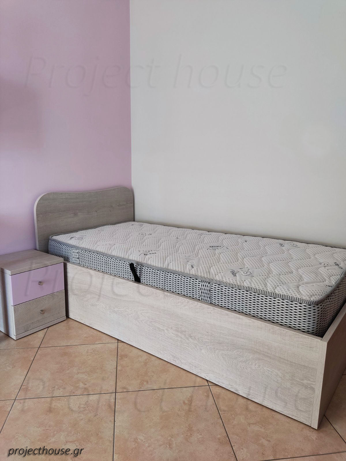 Παιδικό κρεβάτι με ανάρτηση για αποθήκευση