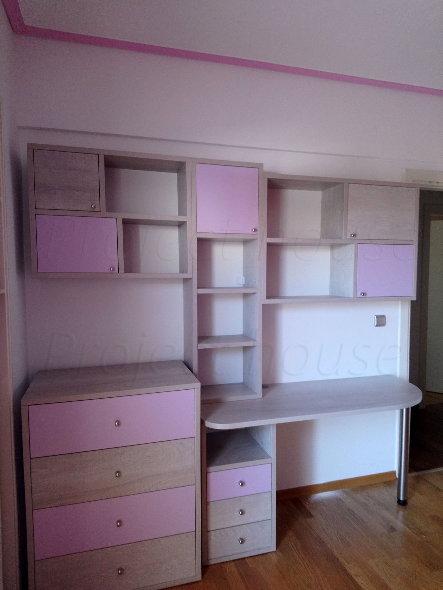 #906 - Συρταριέρα