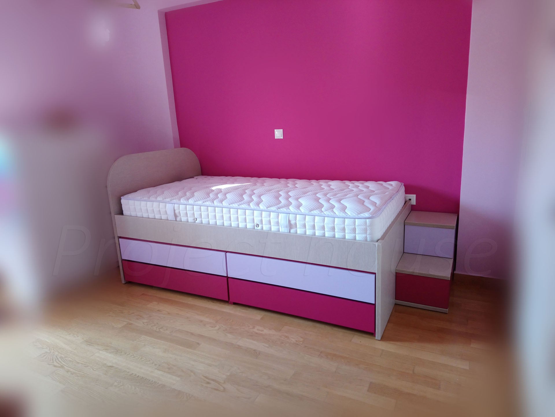 Κοριτσίστικο κρεβάτι με συρτάρια και σκαλίτσα