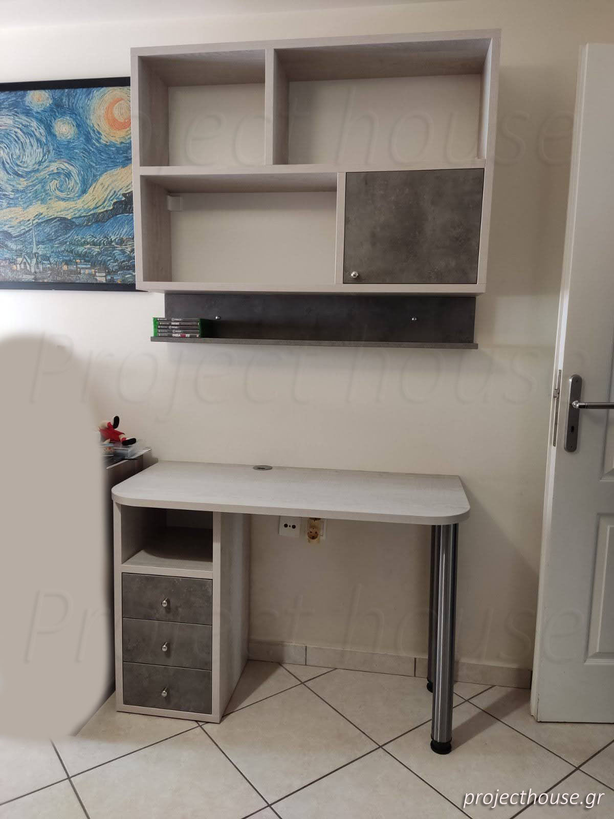 γραφείο με βιλβιοθήκες περιορισμένο χώρο