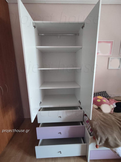 Εσωτερικό ντουλάπας παιδικού δωματίου